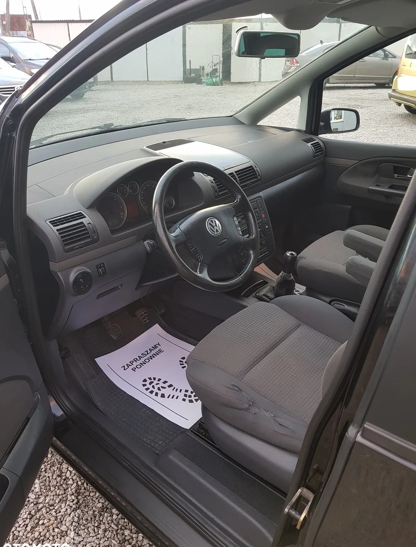 Volkswagen Sharan cena 13800 przebieg: 298000, rok produkcji 2003 z Chrzanów małe 79